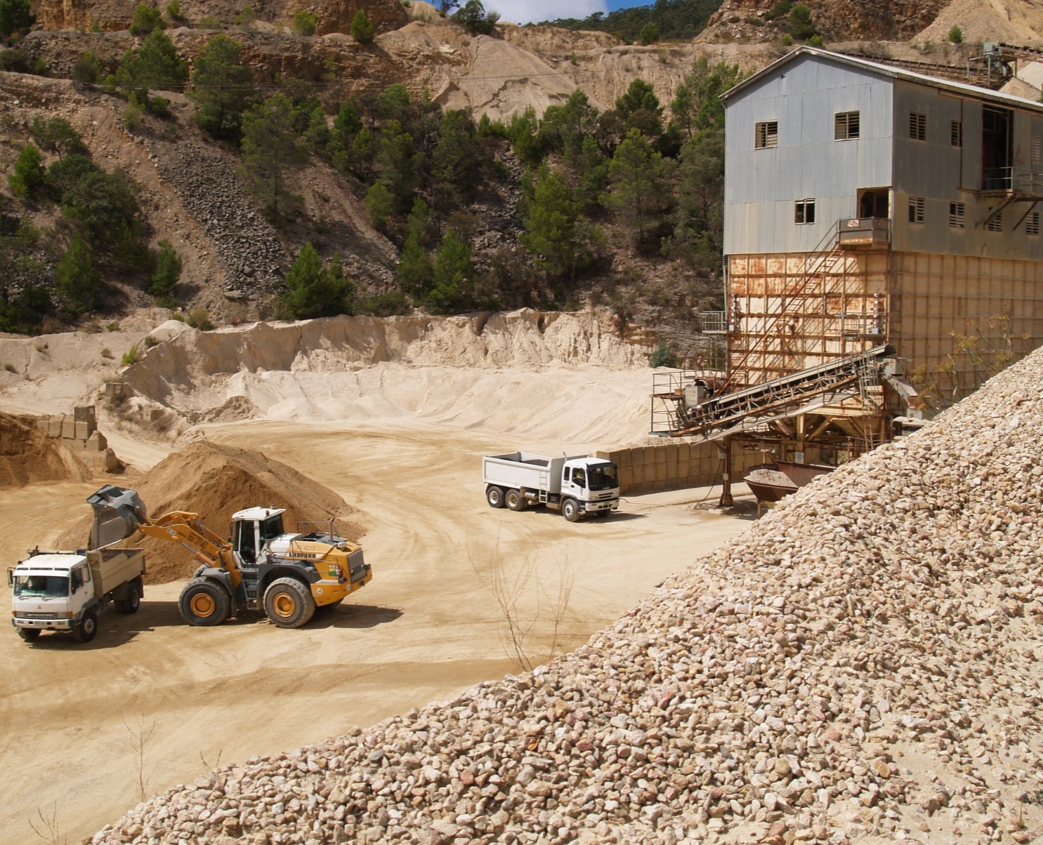/Fabrication for mining